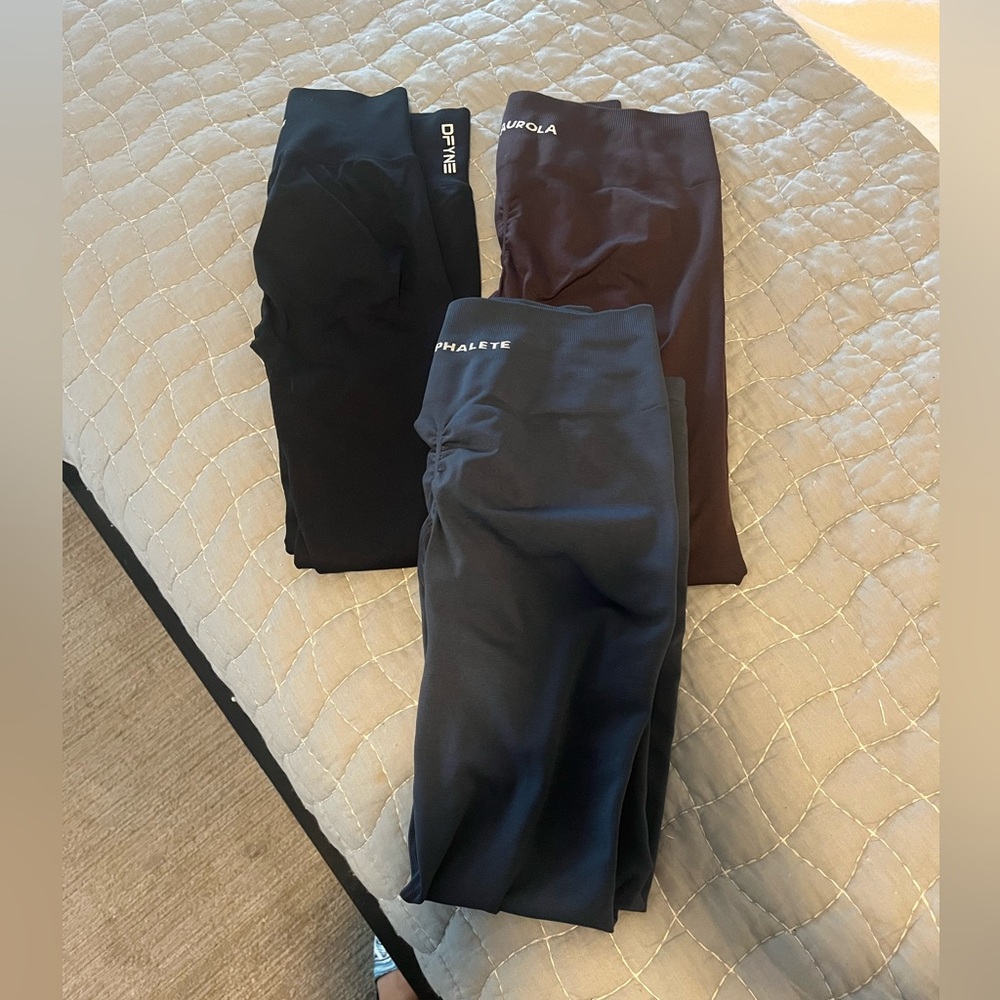 3 pairs scrunch butt leggings DFYNE  ALPHALETE AUROLA